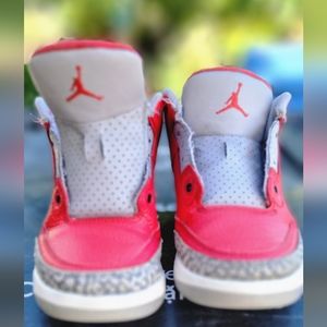 Jordan 3s